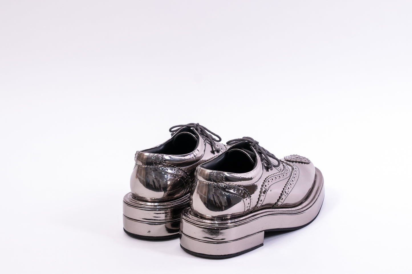 HEART BROGUE GUNMETAL