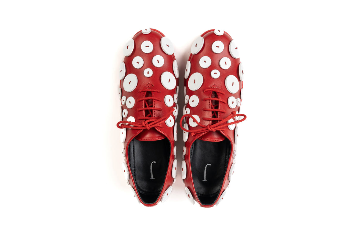 THE BUTTON SHOE RED