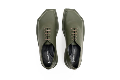 TRIANGLE GREEN