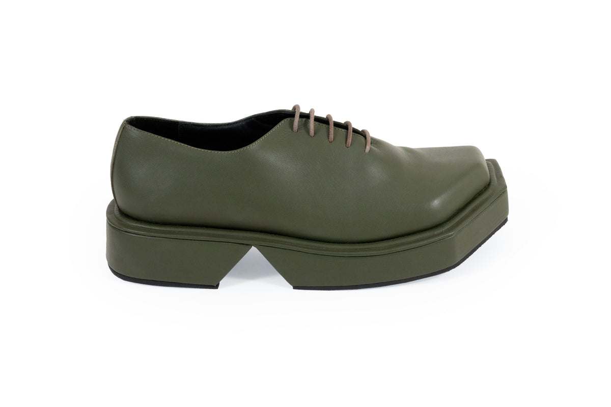 TRIANGLE GREEN