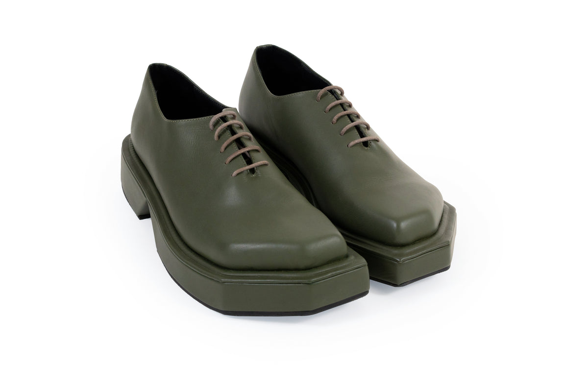 TRIANGLE GREEN