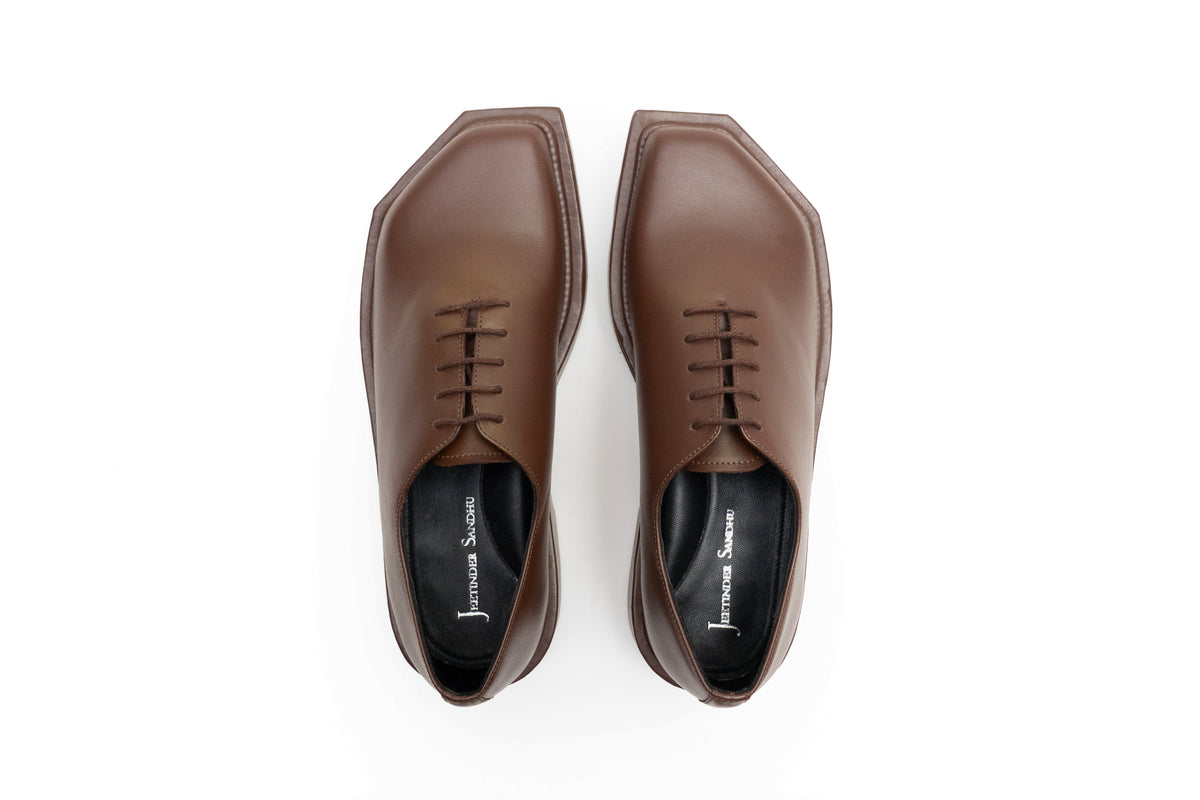 TRIANGLE BROWN