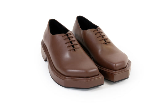 TRIANGLE BROWN