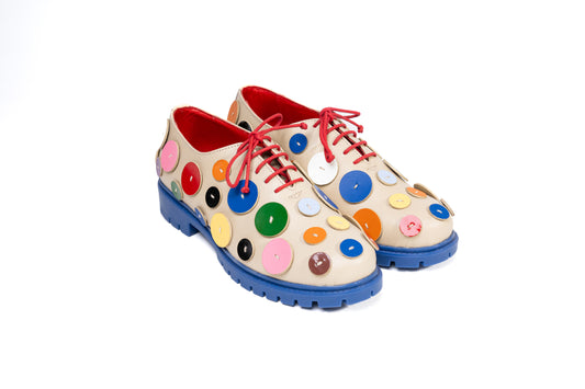 THE PRIDE BUTTON SHOE