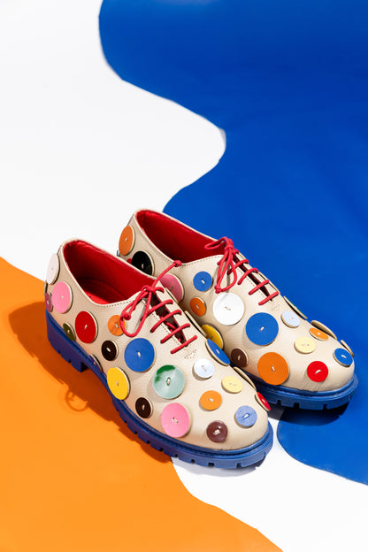 THE PRIDE BUTTON SHOE