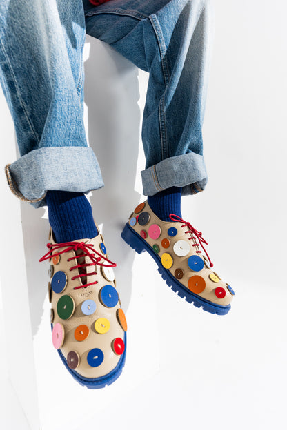 THE PRIDE BUTTON SHOE