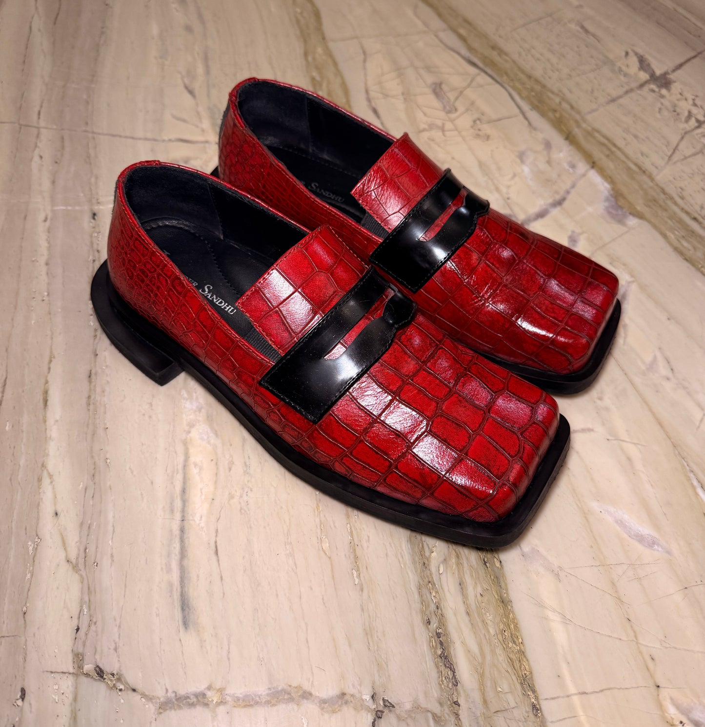 SQUARE OFF LOAFER