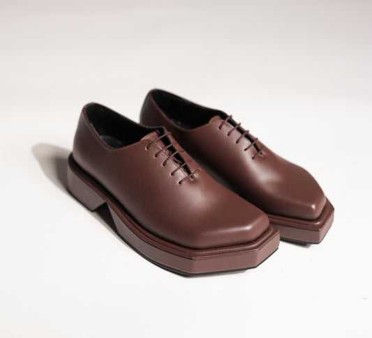 TRIANGLE BROWN