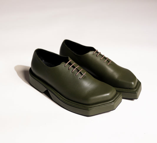 TRIANGLE GREEN